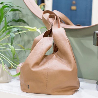 Bag: Leather Hobo, Camel Color